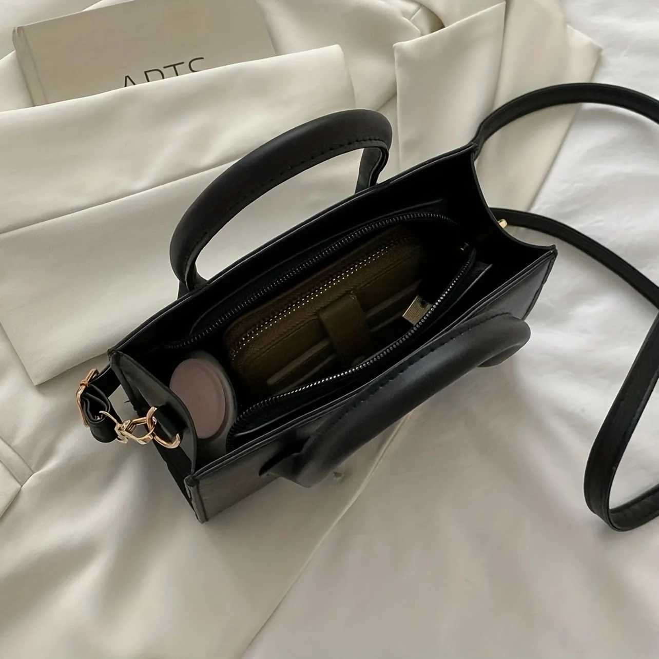Minimalist Black Small Square Abg All-Mah Top Handle Purse Classic Shoulder Bag For WorkXJ241225