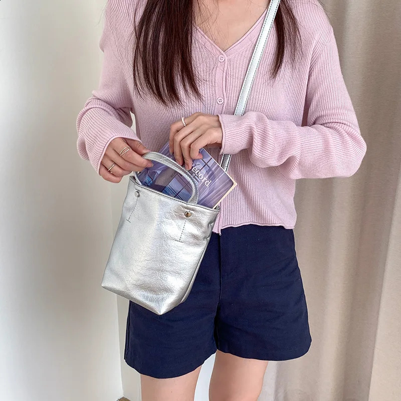 Y2K style silver leather small shoulder womens storage bag short handle armrest cross body handbag 241223