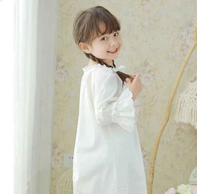 Cute Children Girl Lolita Dress White Princess Sleepshirts Vintage Ruffles NightgownsVictorian Kids Nightdress Sleep Loungewear 241226