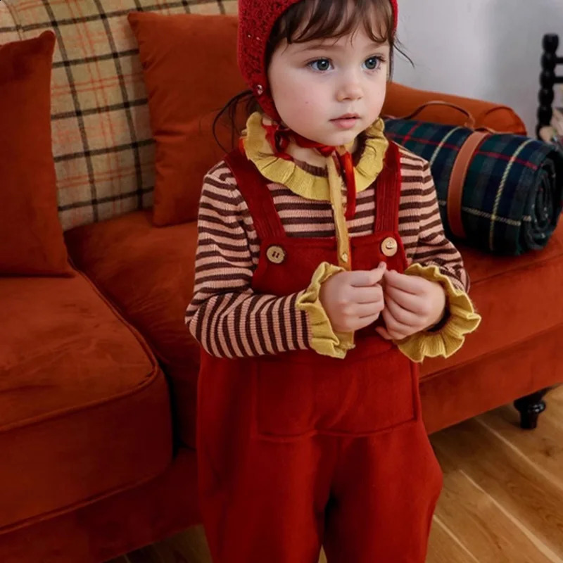Retro Fashion Kids Over 2025 Spring Cute Rabbit Tail Girl Strap Pants Boys Baby Jumpsuit Years Childrens Clothing 241225