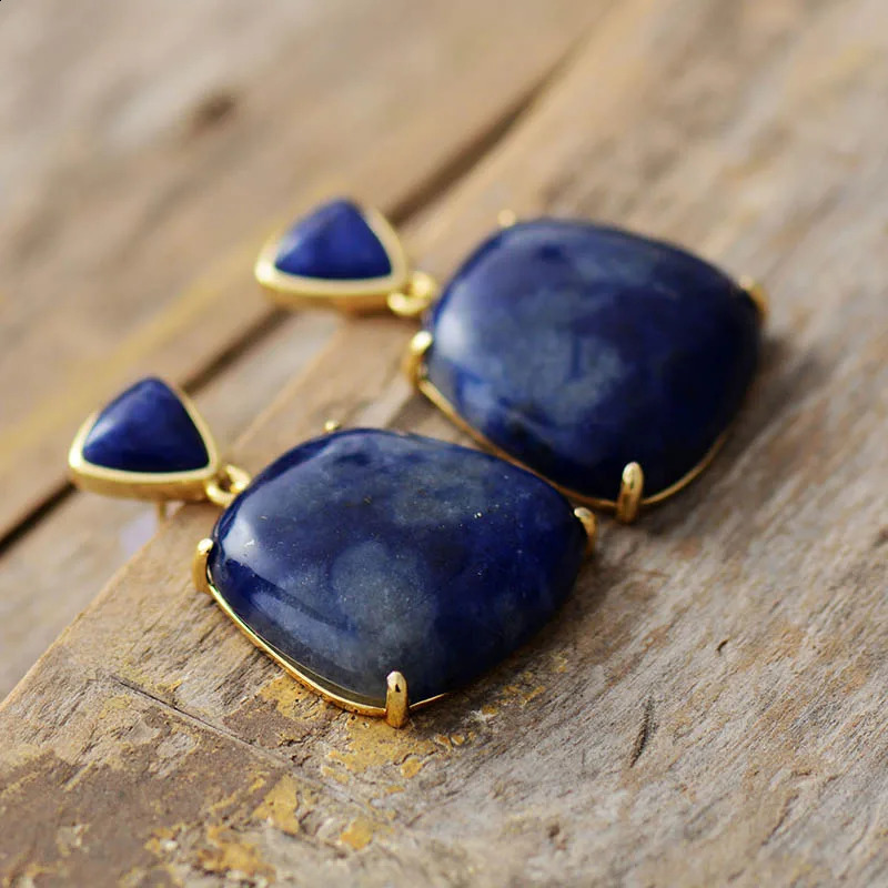 Chic Hyperbole Earrings Bold Fashion Stud Earring Pink Jaspers Apatite Blue Stones Teengirls Jewelry Bijoux Wholesale 241226