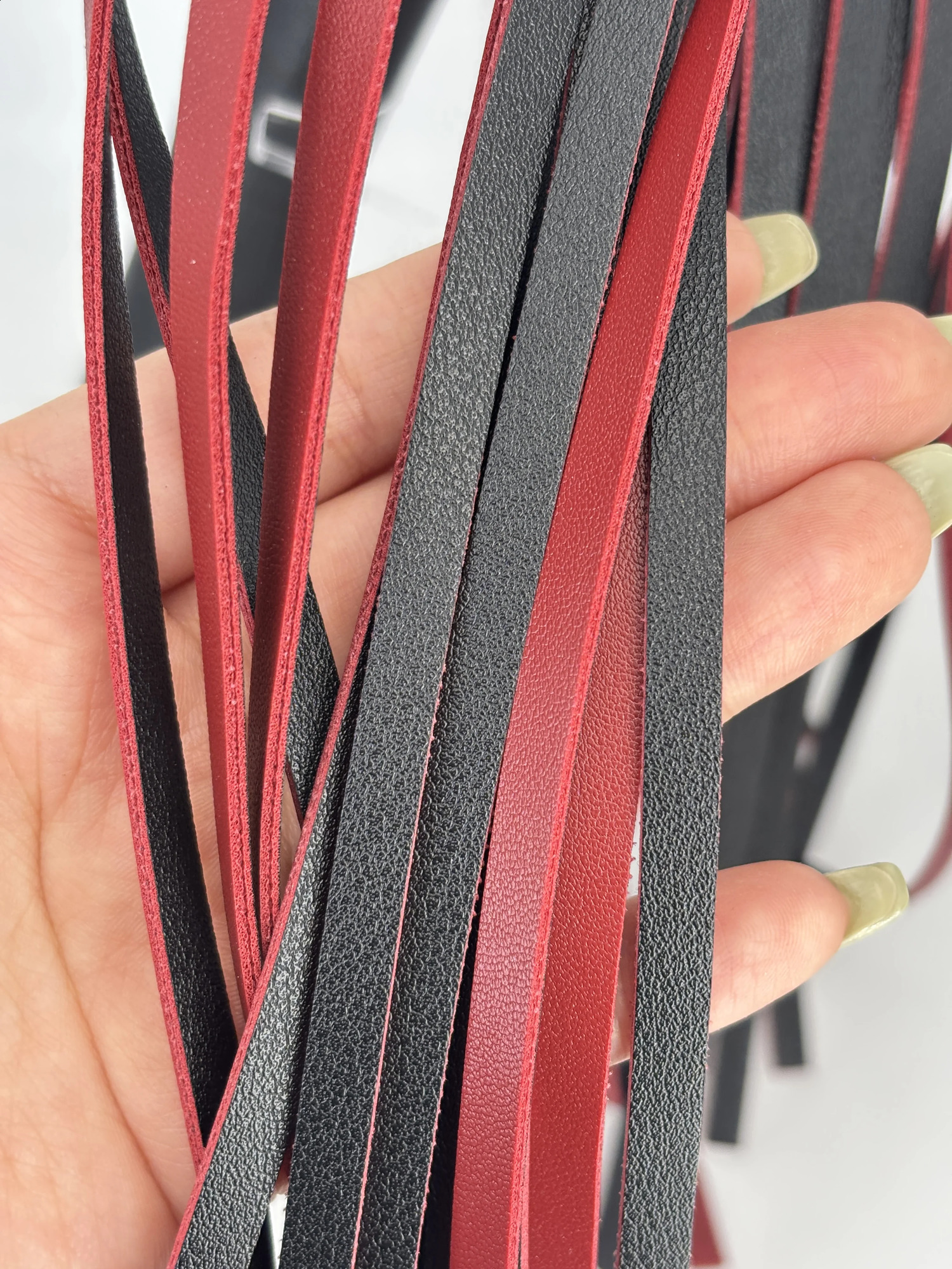 Fetish 3 Color PU Leather Whip Flogger Handle Spanking Paddle Knout Flirt SM Adult Game Erotic Sex Toys for Women 241226