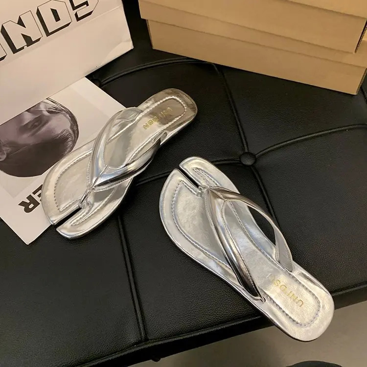 Slippers Women Summer Slides Female Shoes Rubber Flip Flops Low Soft Hawaiian Beach PU Hoof Heels Rome 241225