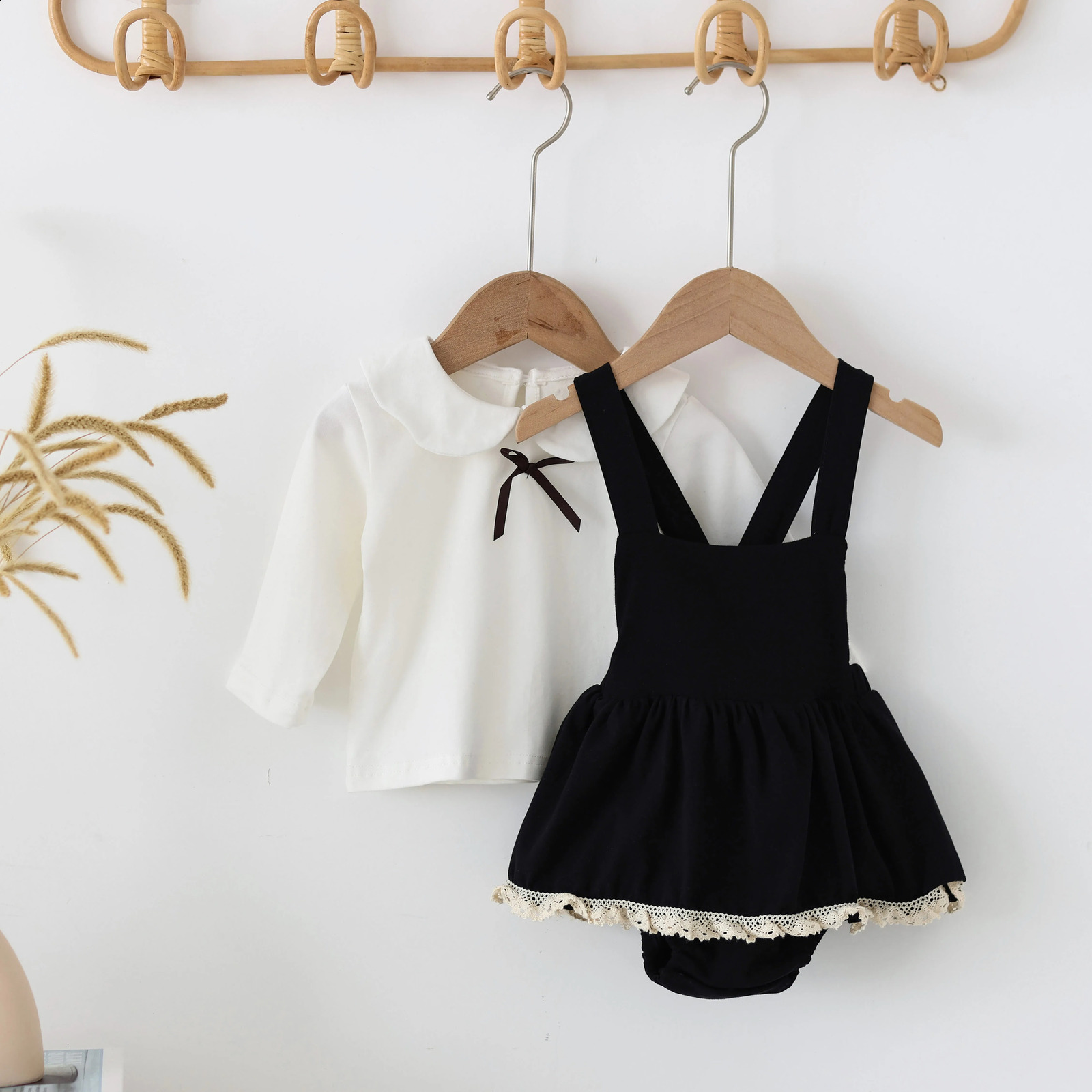 Girls College Style suit Childrens Korean Doll Collar Shirt Lace Strap dress TwoPiece Set 241225