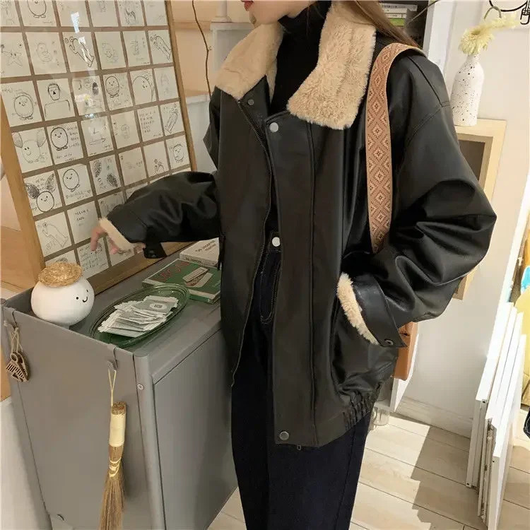 Leather Thicken Jacket Women Fluffy Turndown Collar Long Sleeve Female Coat 2023 Autumn Winter Street Loose Moto Biker Outwear 241223