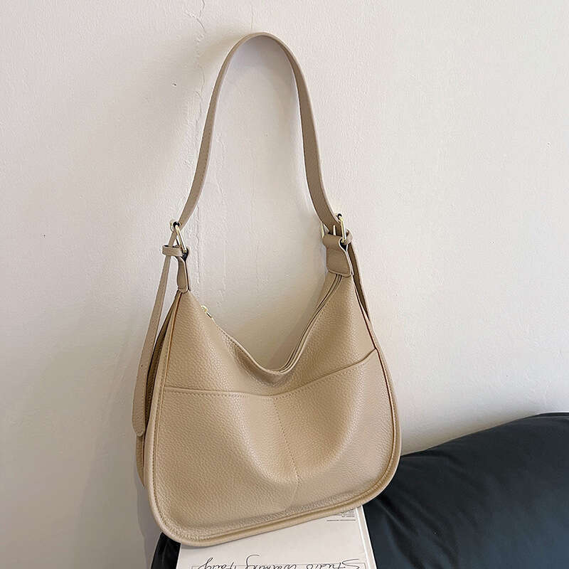 ote Bags for Women PU Leather Tote Purses Handbags Solid Color Soft Surface Large Capacity For Women Fashionable And Stylish Commuting Diagonal Should - view 9