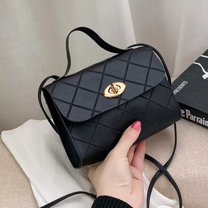 Womens Handbags Striped Square Fresh Age Reducing High Capacity Fine Texture Soft Comfortable Females Crossbody BagXJ241225