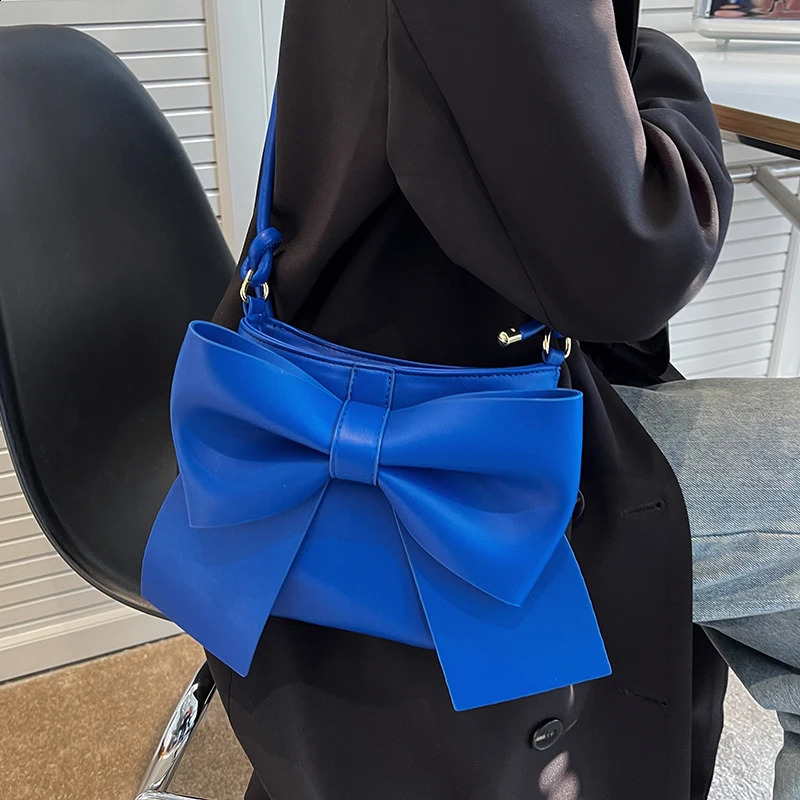 Home>Products> Bow Blue Womens Underwear Bag>Fashion Bow Decoration Shoulder Bag 241223