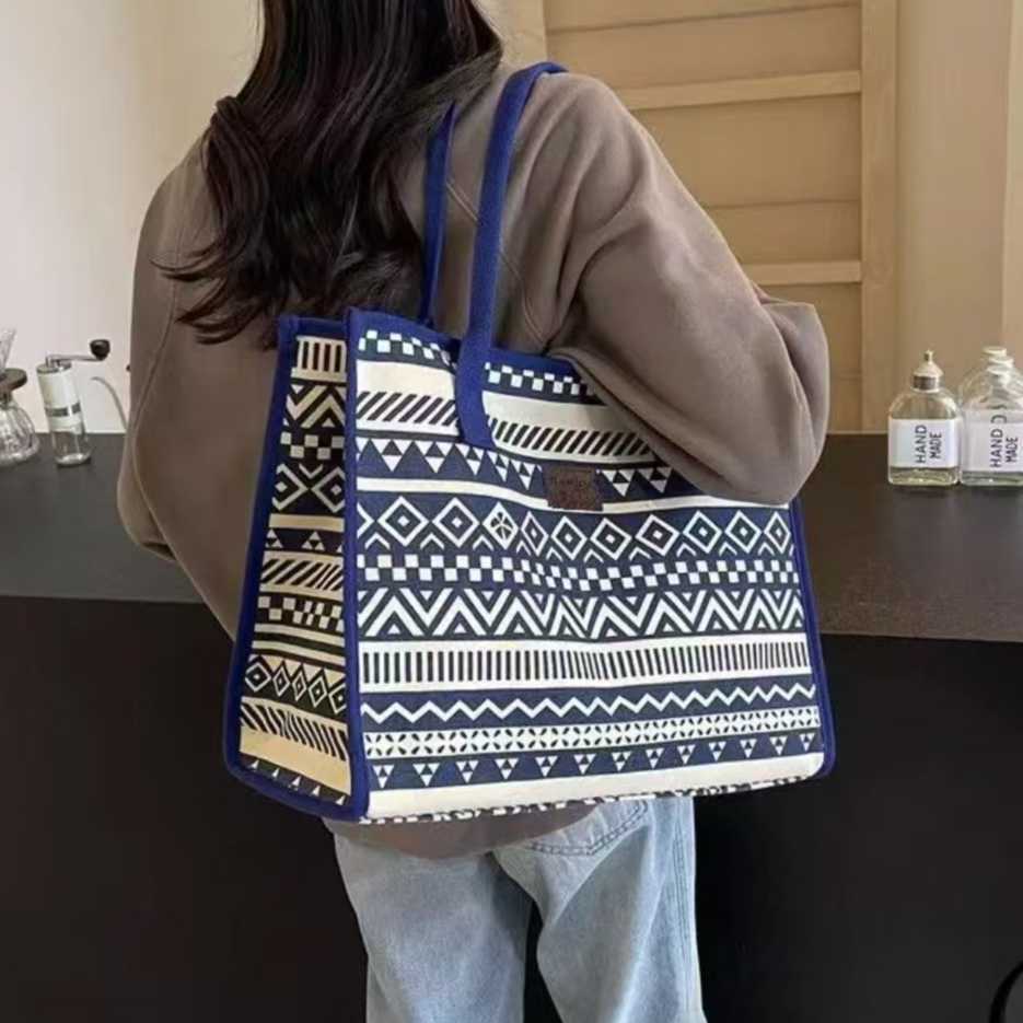 Large capacity tote bag women casual commuting canvas hand-held shopping bag lightweight shoulder bag 241215