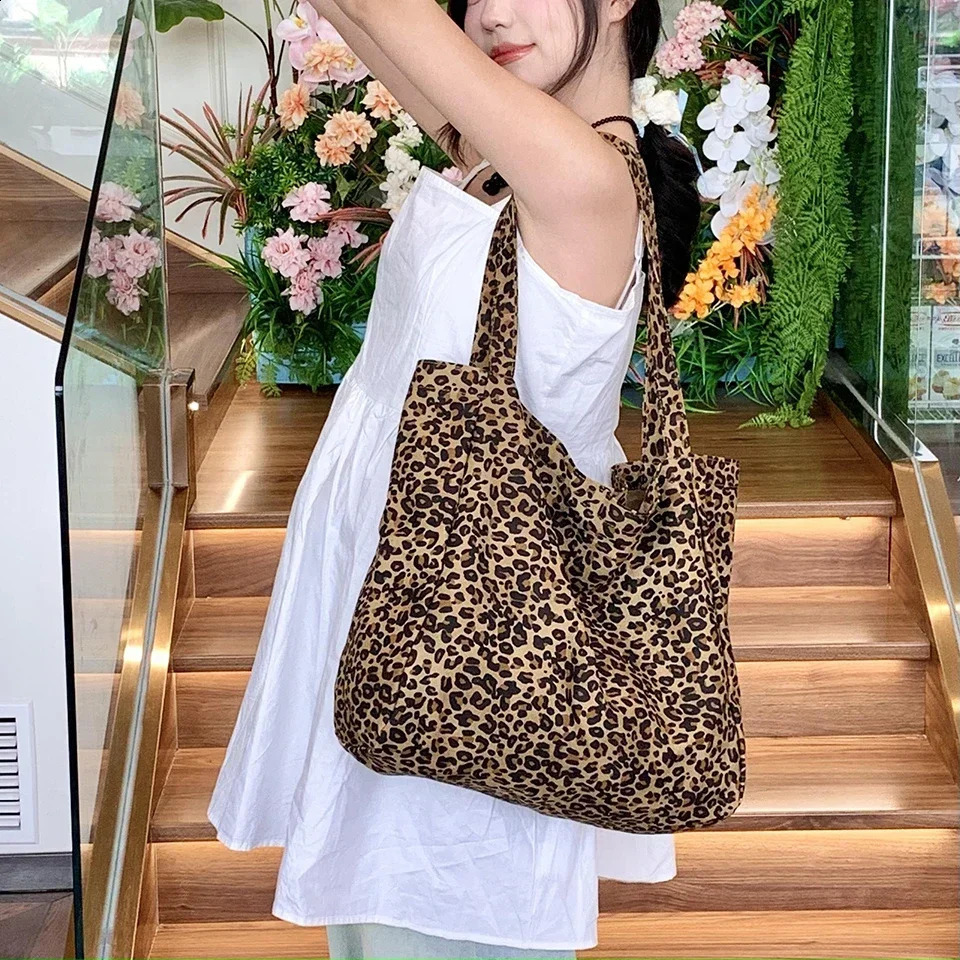 Large Capacity Canvas Hasp Womens Tote Bags -selling Leopard Print Top-Handle Bags High Quality Female Shoulder Bags 241224