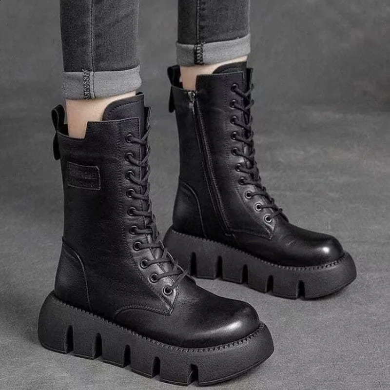 Winter Leather Women Boots Round Toe Mid-heel Ankle Boots for Women Lace Up Warm Snow Boots Retro Lady Platform Bikerboots Women 241226
