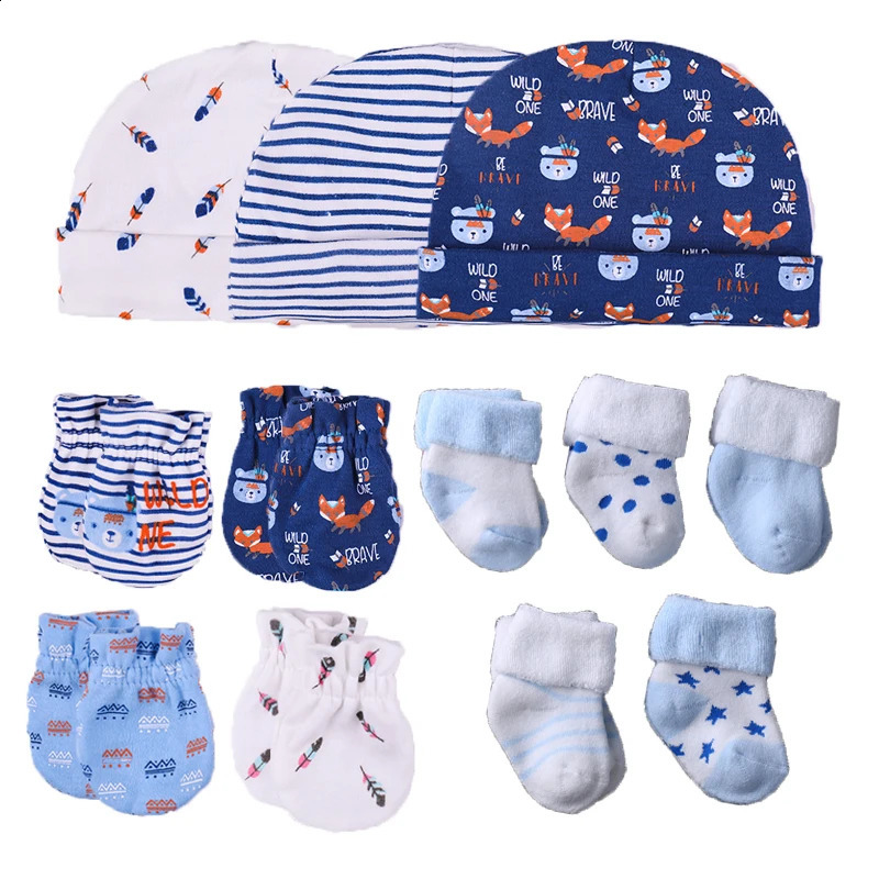 born HatGlovesSocks Set For Baby Boy Girl Cotton Fall Casual Pography Props Soft Headwear Infant Nightcap Winter Fashion 241225