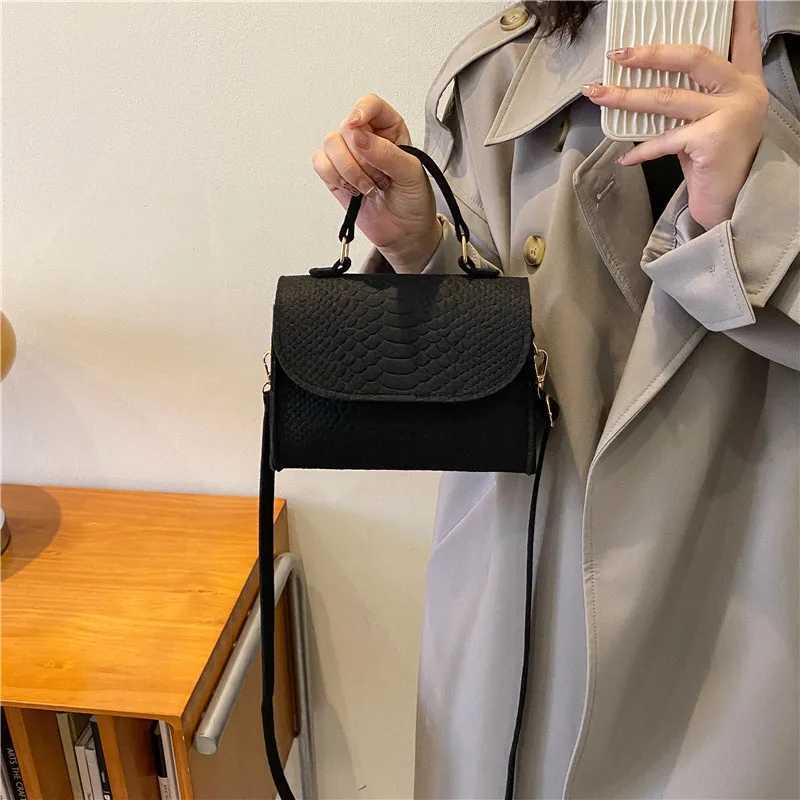 2024 new handbag felt bag odile pattern indentati niche fi design small square bag shoulder bagXJ241225