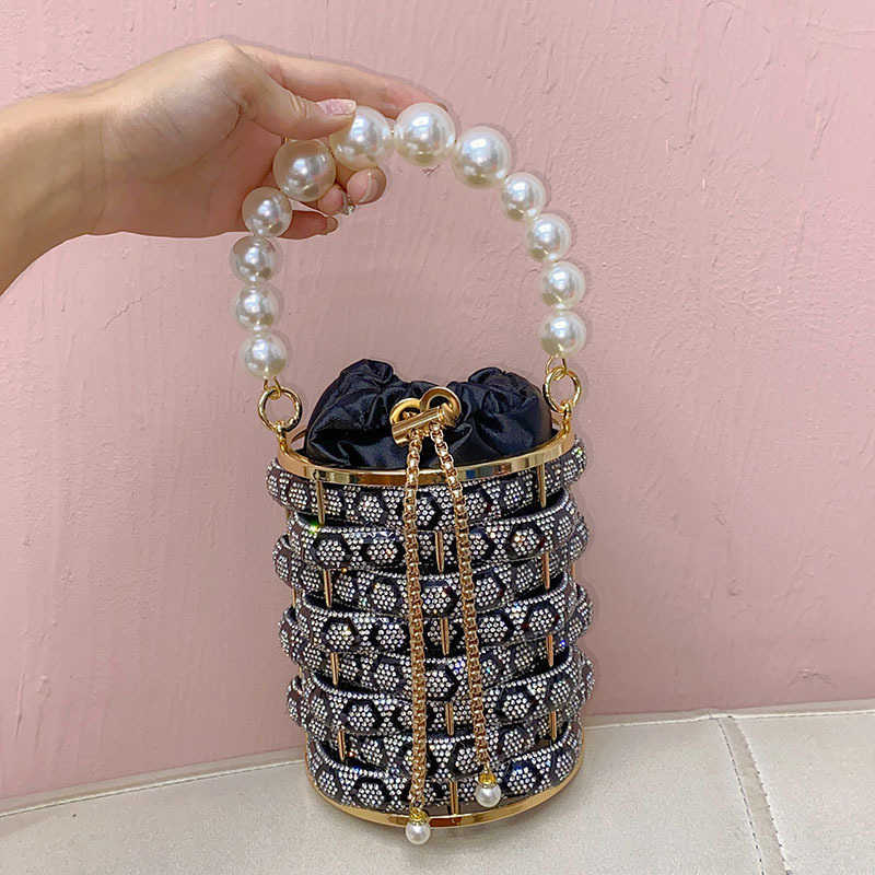 Shiny Rhinestone Metal Chain Evening Bags Vegetable Basket Bucket Bag Irregular Hollow Pearl Hand Held Crossbody Purses 241226