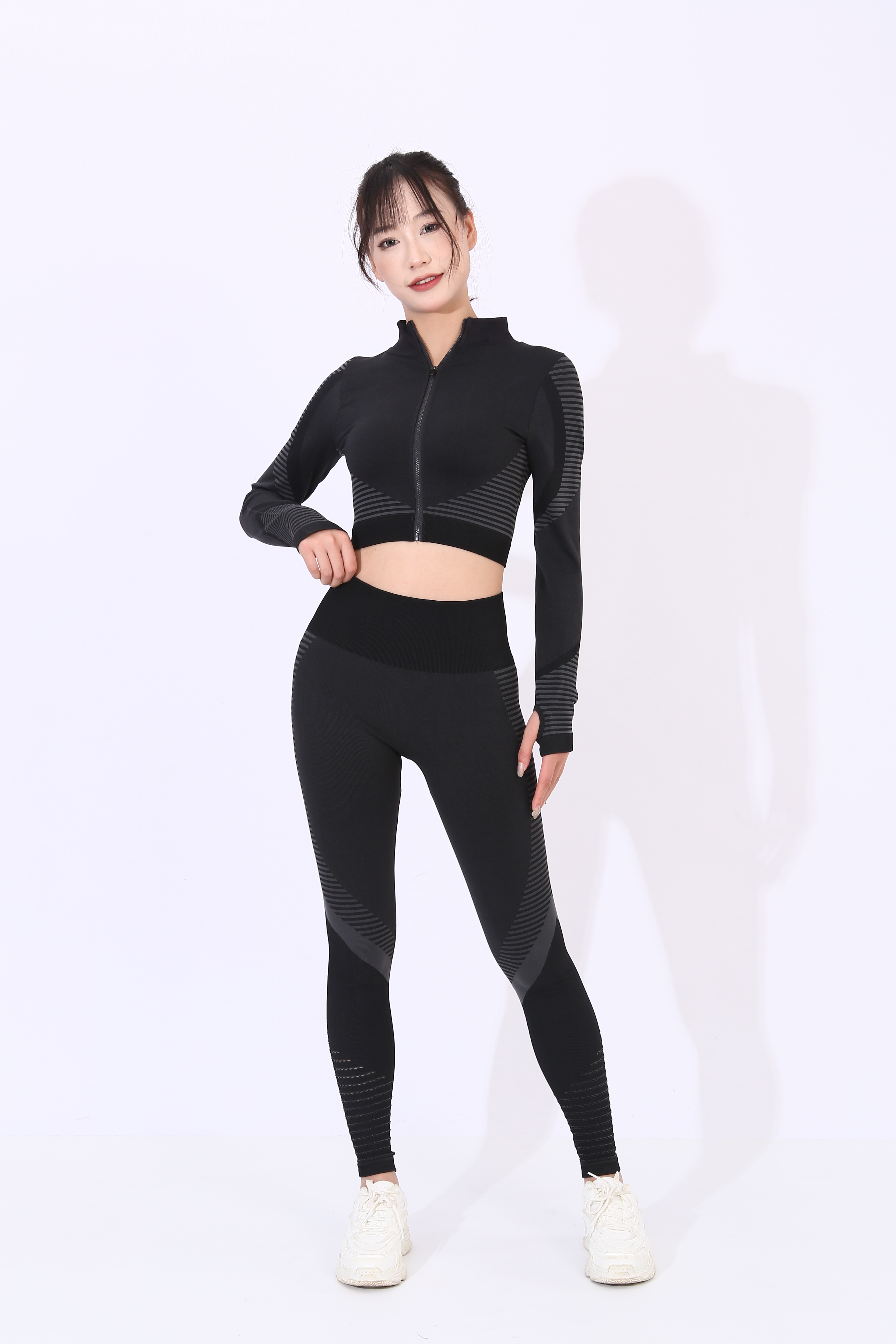 FEMME FINESS That's Yoga Wear Exercise Suit Seamless Yoga Wear Suit