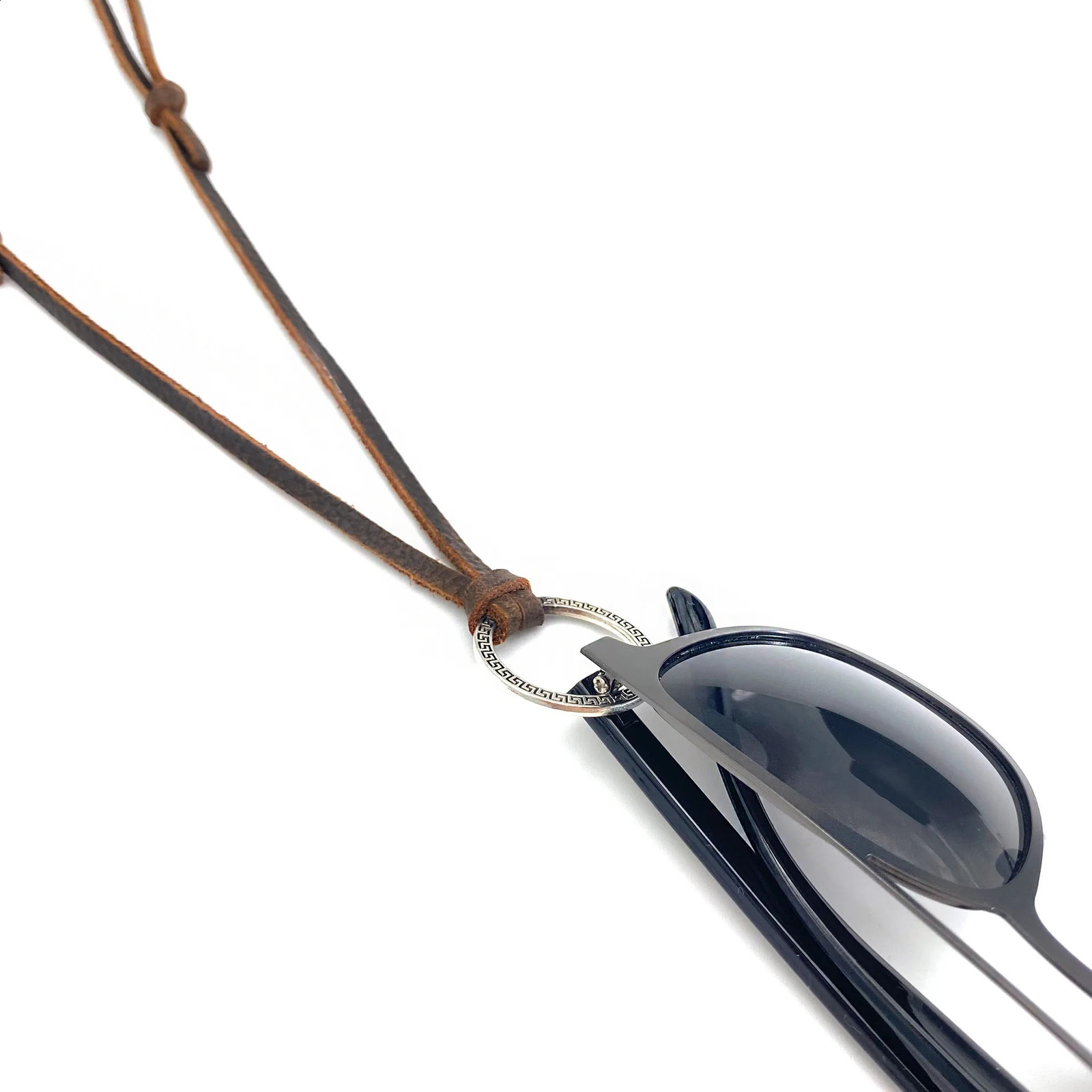 INS Trendy Retro Adjustable Genuine Leather Cowhide Necklace Sunglasses Hanging Rope Glasses Rope for Sunglasses Men Women 241226