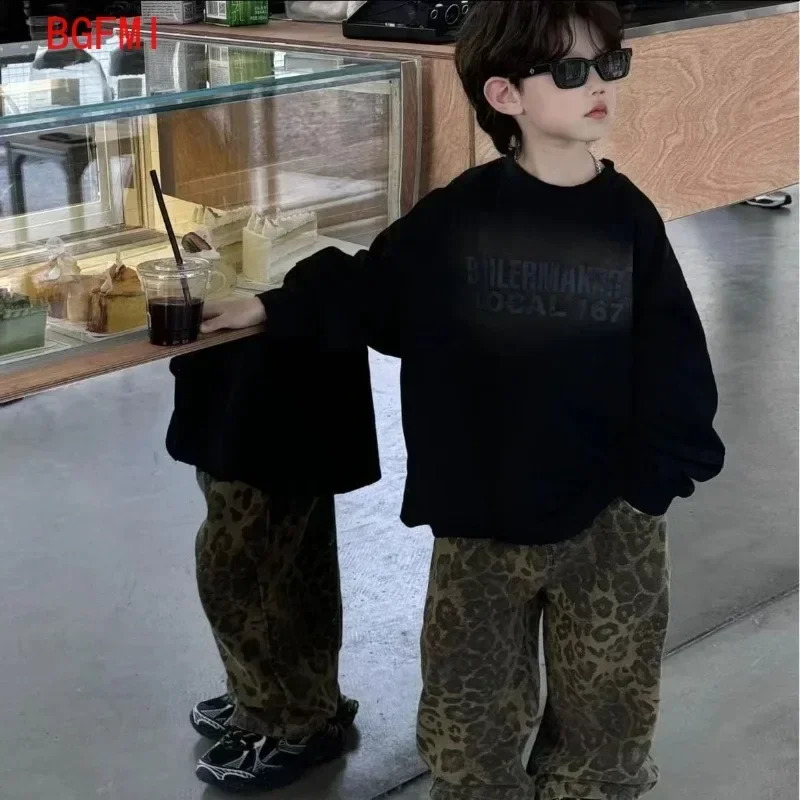 Boys Spring Autumn Korean Childrens Black Letter Sweatshirt Leopard Vintage Denim Loose Pants Girl Kid Fashion 2pcs Set 241225