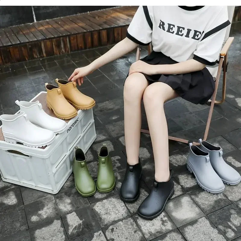 Mens Rain Boots Fashion Male Shoes Waterproof and Non-slip Ankle Cooking Low Short Chef Kitchen Teenagers Low-heel Pvc Outdoor 241226