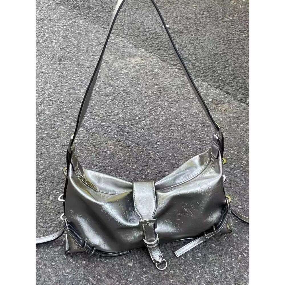 New Fashion Trend, Unique Niche Underarm Casual And Simple Women's Mobile Phone Bag, Single Shoulder Crossbody Small Bag