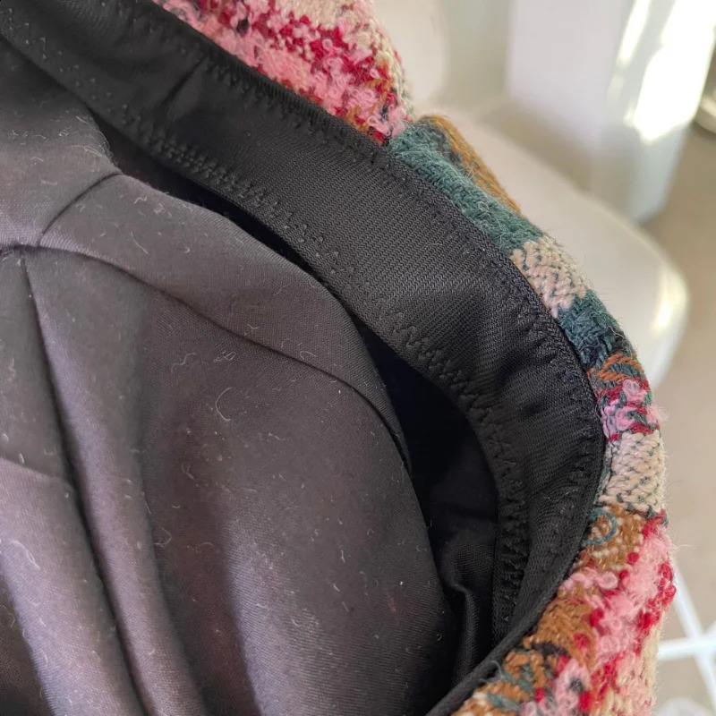 INS Christmas Green Woolen Plaid Berets Caps for Women Winter Warm Octagonal Hat Street Shooting Wild Painter Hats 241226