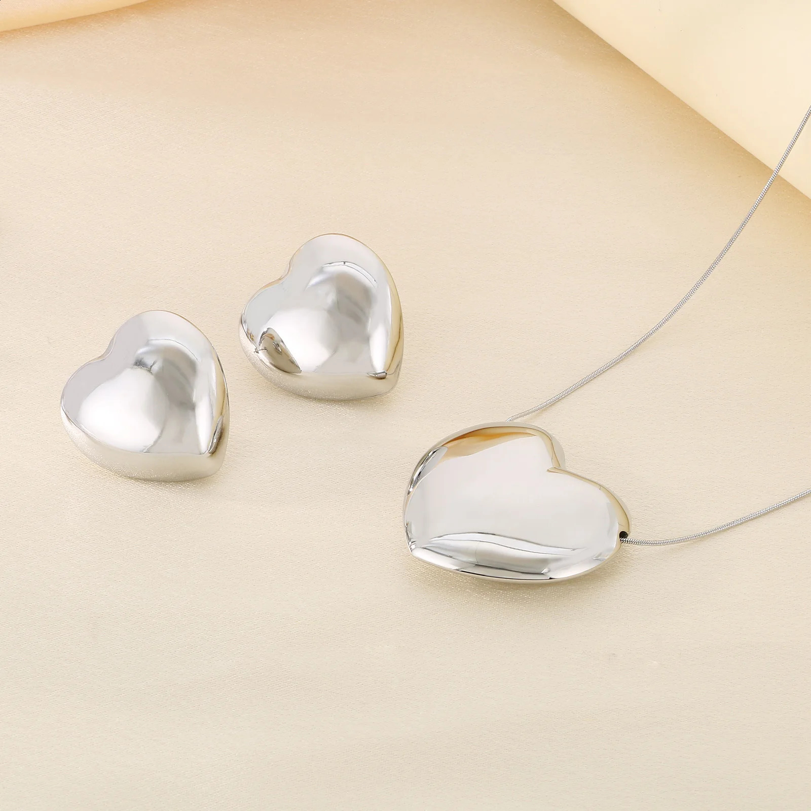 VDELKAT Heart-shaped Stainless Steel Sets For Women Creative Necklace Earrings Three-dimensional Pendant Jewelry Silver Color 241226