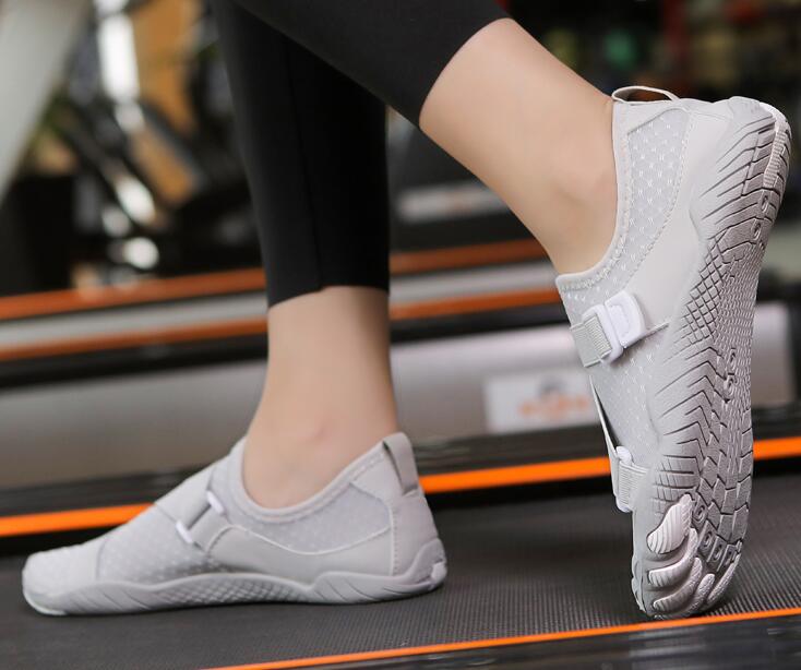 Breathable Sneakers Men Fashion Shoes #J13 Climbing Hiking Gym Shoes Men Outdoor Beach Wading Tenis Barefoot Sneakers
