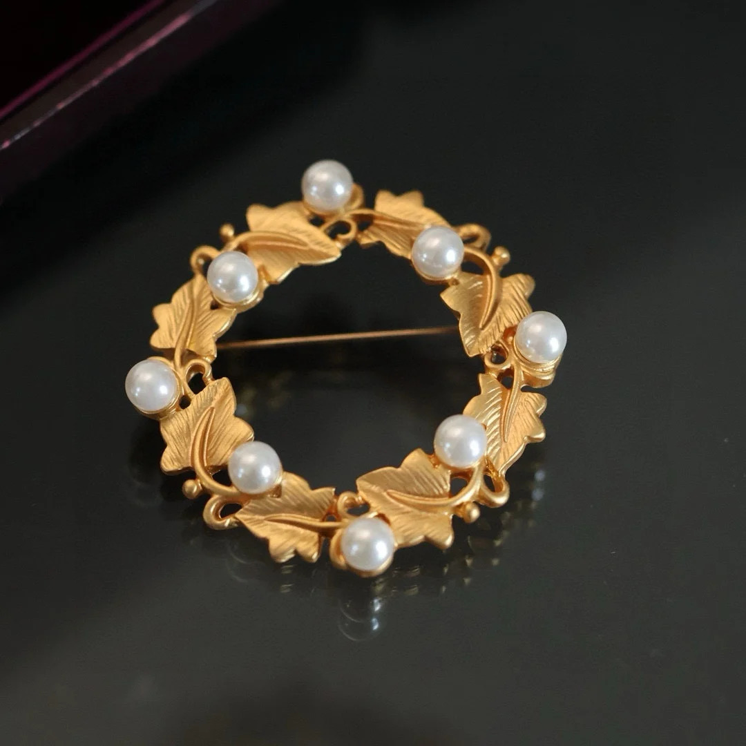 vintage pearl brooch medieval high class garland brooch 241227