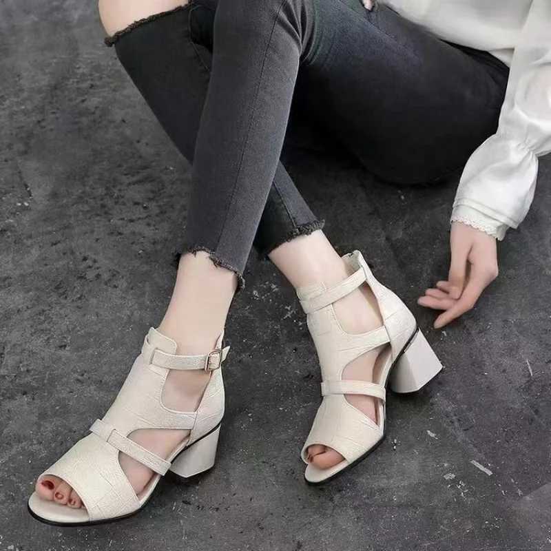 High Quality Womens Soft Leather Casual Roman Sandals Ladies Summer New Soft Sole Platform Wedge Sandals Fashion Hollow Designer Sandals T241227