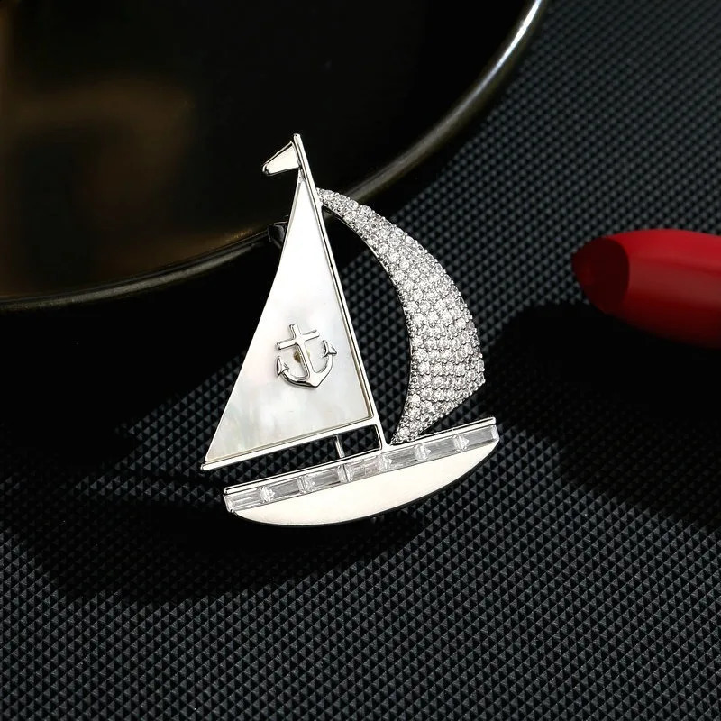 Clothing accessories Womens brooch metal pins mother shell zircon inlaid high-end creative sailboat brooches 241227