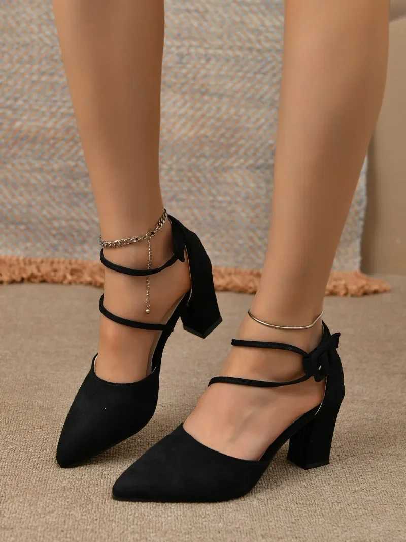 High Quality High Heel Hollow Fashion Womens Shoes Summer New Large Size Pointed Thick Heel Womens Sandals T241227