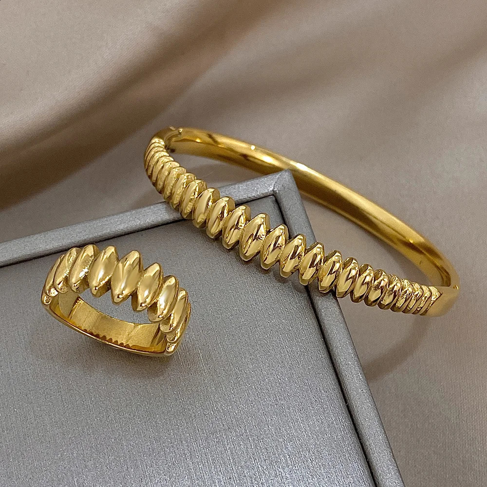 Unique n Teardrop Beaded Stainless Steel Bracelet for Women Glossy 18K Gold Plated Smooth Bracelets Ring Waterproof Jewelry 241227