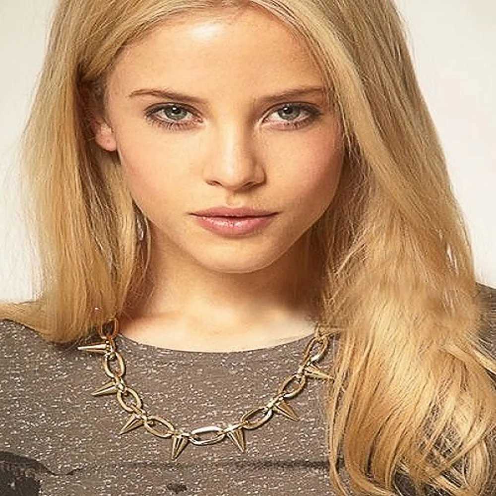 Korean Fashion Punk Gothic Harajuku Handmade Womens Necklace for Spike Rivet Female Chain Necklaces Exaggeration Rock ChokersXJ241227