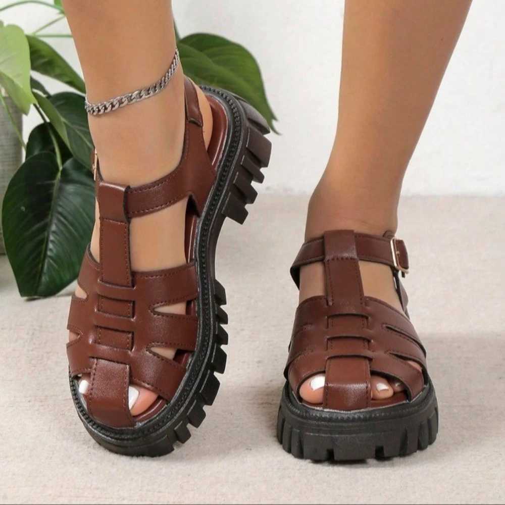 High Quality Womens Sandals Summer New Brand Closed Toe Platform Sandals Rome Strap Square Round Toe Fashion Shoes for Women T241227