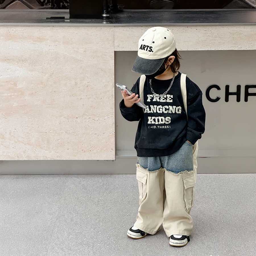 Boys Autumn Trousers 2024 New Baby Korean Edition Childrens Clothing Cotton Shop Boys Spelling Color Jeans Casual Pants W241227