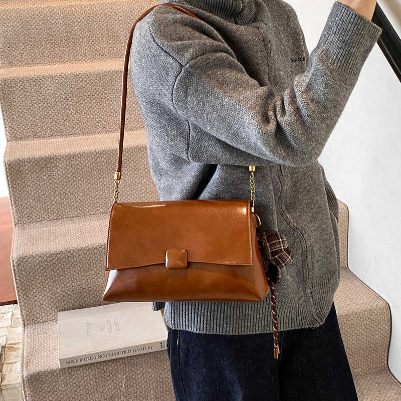 Fashion and casual underarm bag women, Korean version, autumn winter new trend, single shoulder small square bag, high-end women's bag 241215