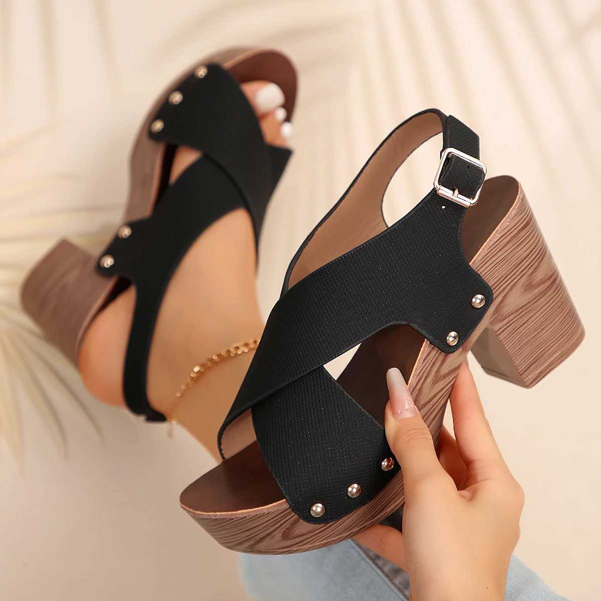 High Quality New Womens Sandal Platform Heeled Shoes Brown Slingback Shoes Peep Toe Chunky Heel Studded Platform Sandals T241227