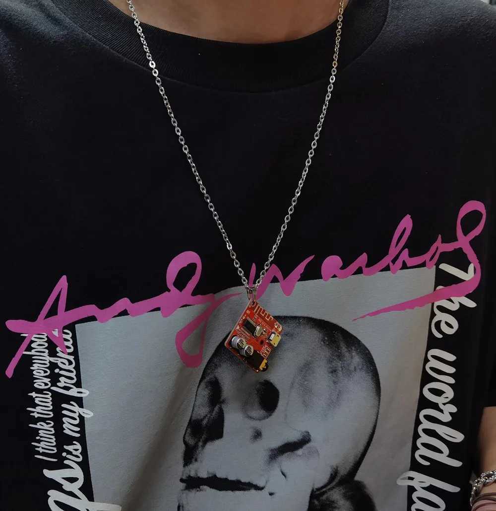 New Personality Cross Square Metal Multilayer Hip hop Long Chain Cool Simple Necklace For Women men Jewelry Gifts 19XJ241227