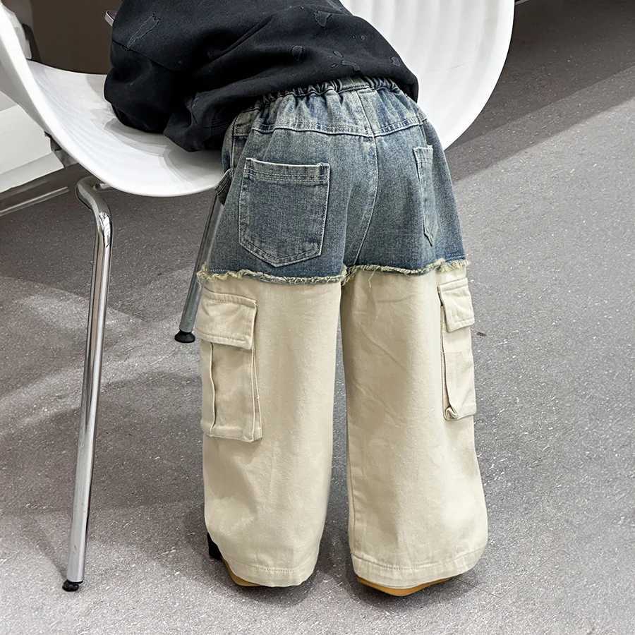 Boys Autumn Trousers 2024 New Baby Korean Edition Childrens Clothing Cotton Shop Boys Spelling Color Jeans Casual Pants W241227