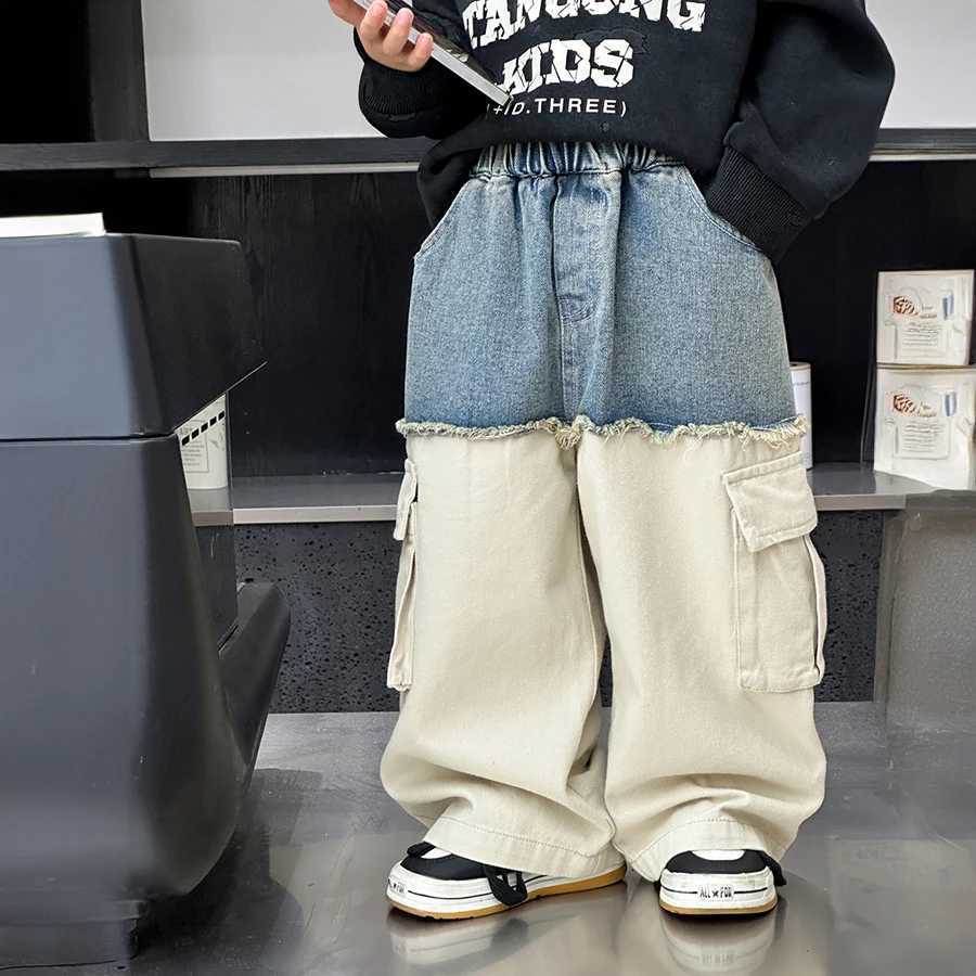 Boys Autumn Trousers 2024 New Baby Korean Edition Childrens Clothing Cotton Shop Boys Spelling Color Jeans Casual Pants W241227