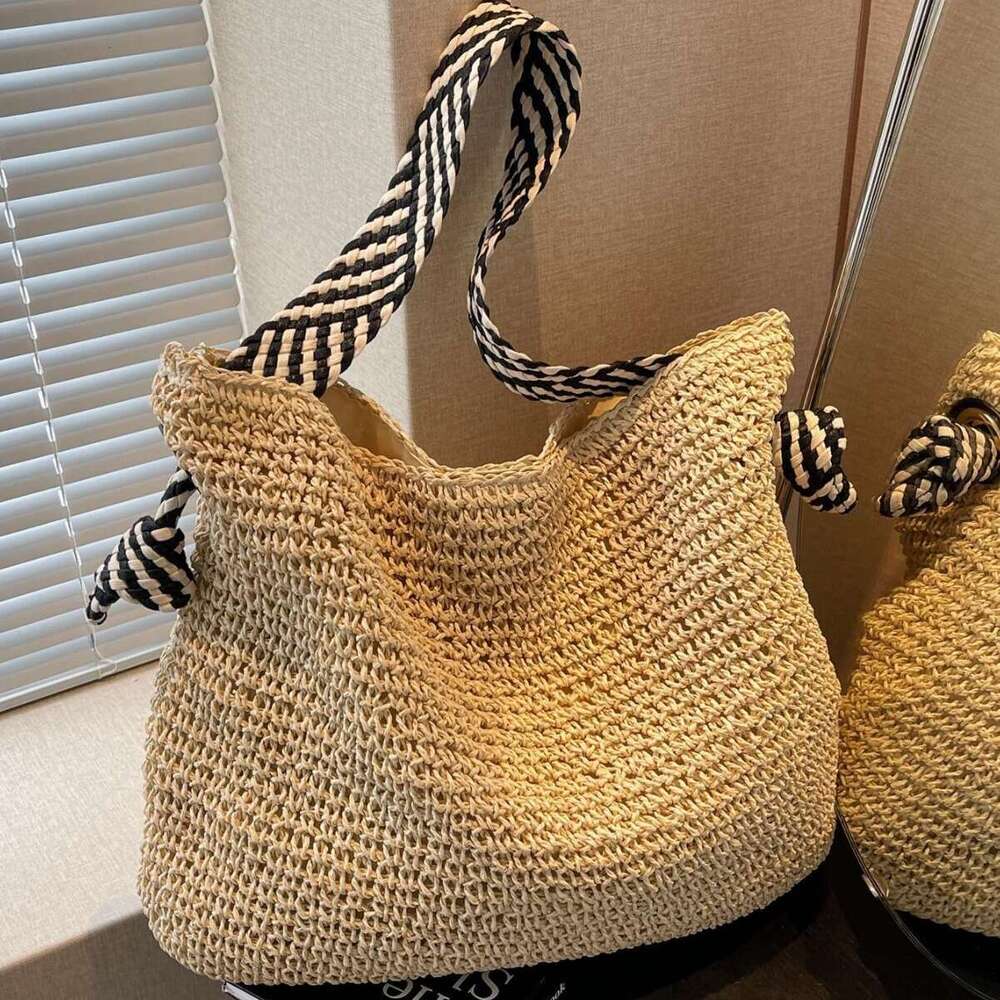 Vacation Beach Grass Women's New Lazy Style Woven Bag, Large Capacity Fashionable Single Shoulder Armpit Bag