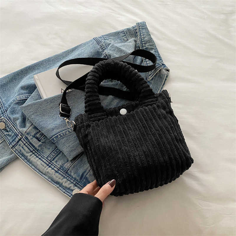 Niche corduroy bucket bag 2024 winter new plush crossbody bag cute plush handbag small square bag