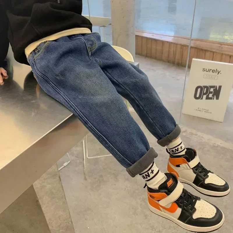 Winter Velvet Lined Boys Jeans Pants Elastic High Waist Warm Kids Vaqueros Pants Vintage Thick Plush Children Denim Calca W241227