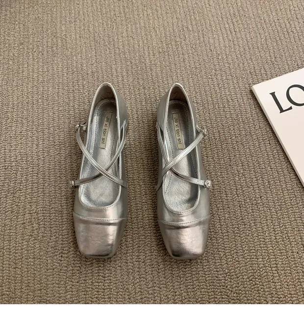 New Chunky Loafers: Chic Mary Janes Hot With Cross-Buckle For Women, 2024 Spring