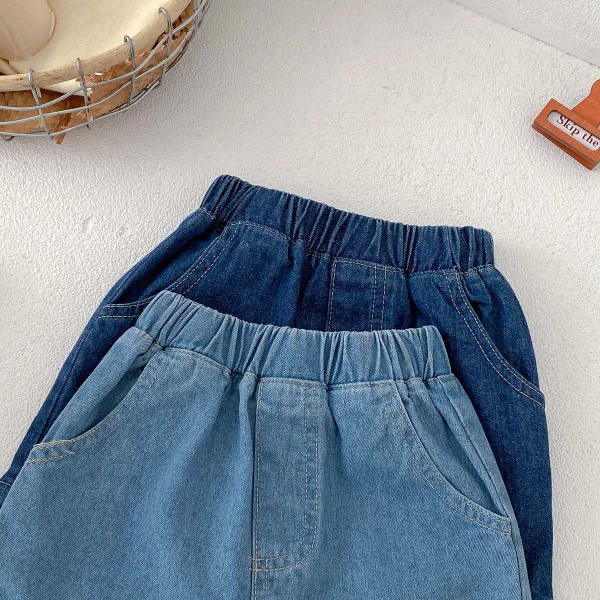 Popular Summer 2024 Preschool Girls Denim Shorts Solid Elastic Waist Briefing Muslim Childrens Girls Shorts with Pocket W241227