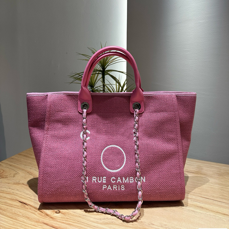 Denim Beach Bag Designer Womens Shoulder Bag 38cm Large Capacity Shopping Bag Classic Monogram Print With Handle Matelasse Chain Hand Crossbody Bag Airport Sacoche