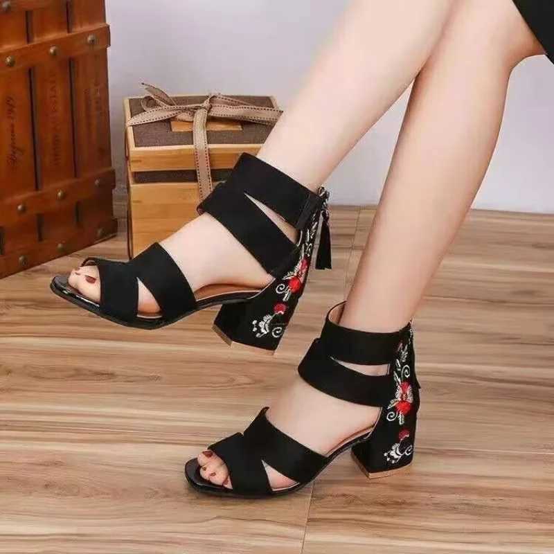 High Quality Shoes for Women New Ankle-Wrap Womens Sandals Summer Black Embroidered Mid-heel Sandals Elegant Open Toe Square Heel Women T241227