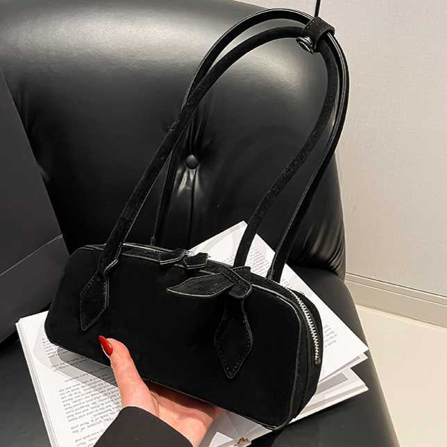 Maillard style versatile suede baguette bag women winter long handled single shoulder armpit bag 241215