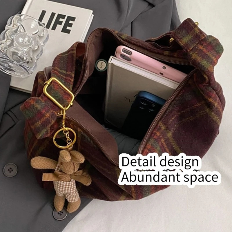 Versatile Shoulder Bag for Daily Use Crossbody Bags Functional Sling Handbag 241225