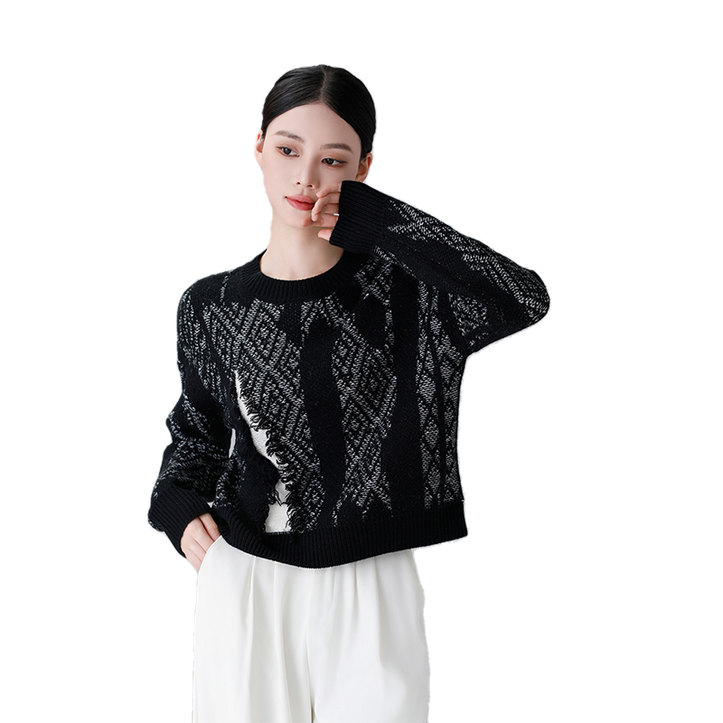 Trendy Slim-Cut Merino Wool Top for Ladies - Fashionable Fall Layering