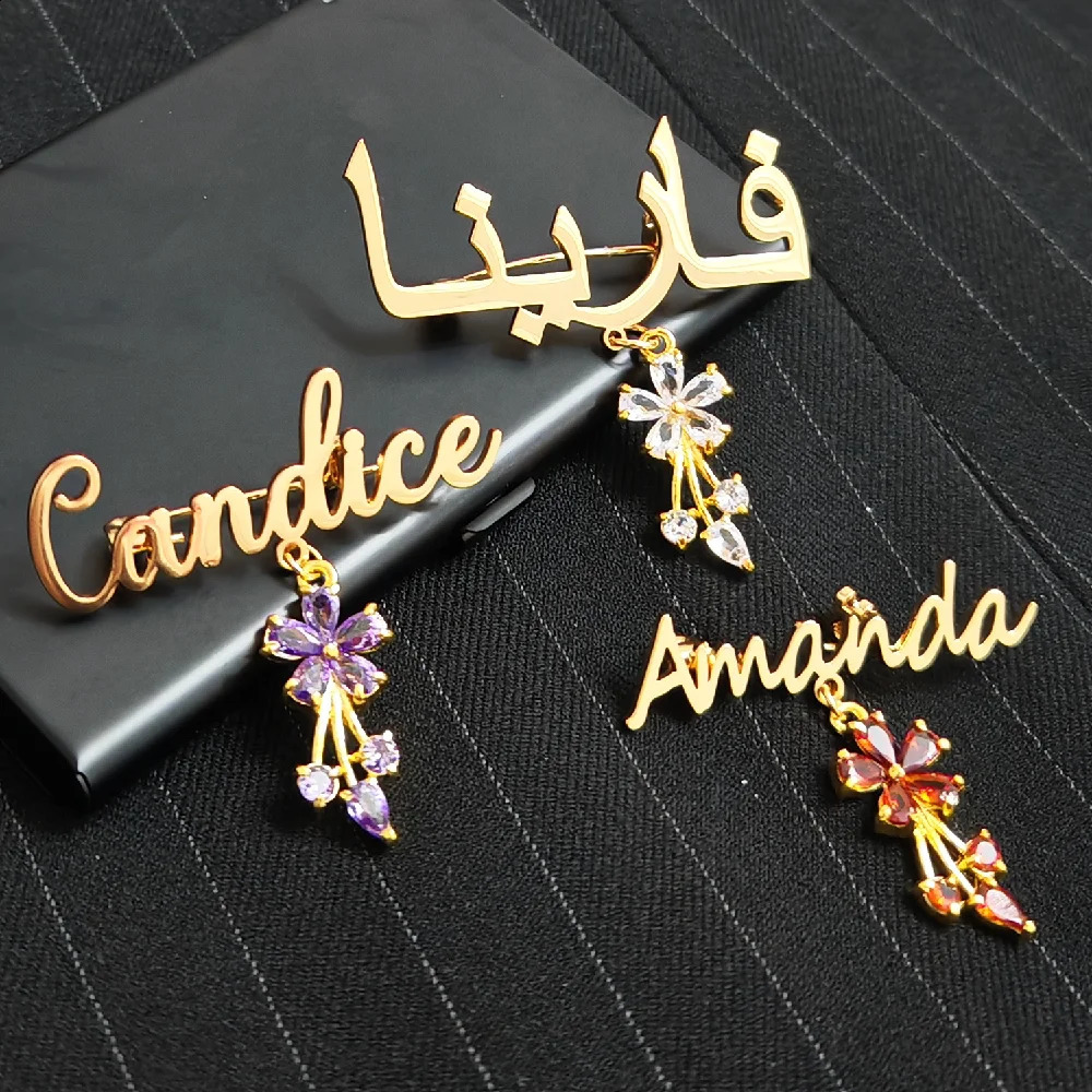 Customized personalized stainless steel name brooch with diamond inlaid flower brooch as a gift for womens mothers 241227
